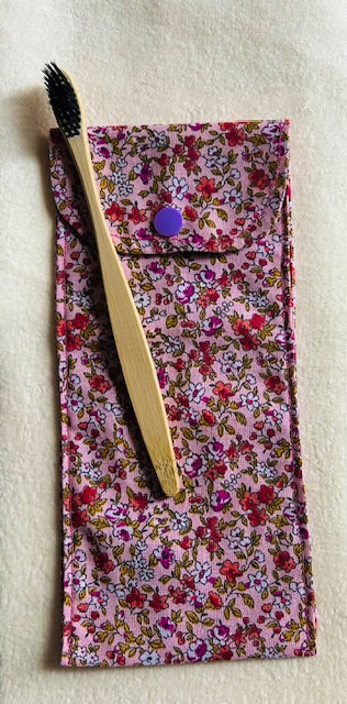 Étui brosse à dents rose fleuri écologique pour voyage