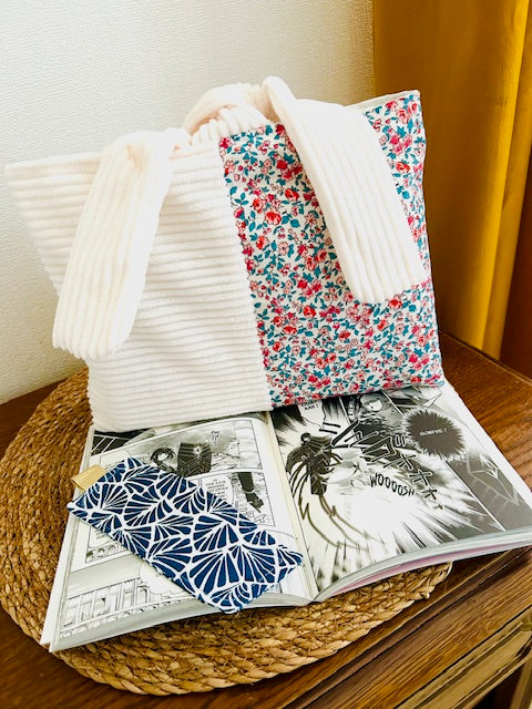 Pochette à livre velours fleuri fait main MSAtelier2C