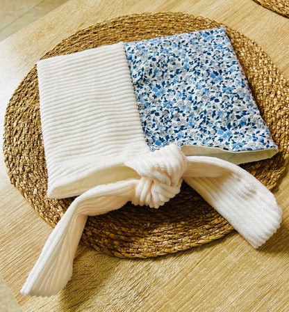 Pochette à livre artisanale fait main MSAtelier2C élégante et protectrice