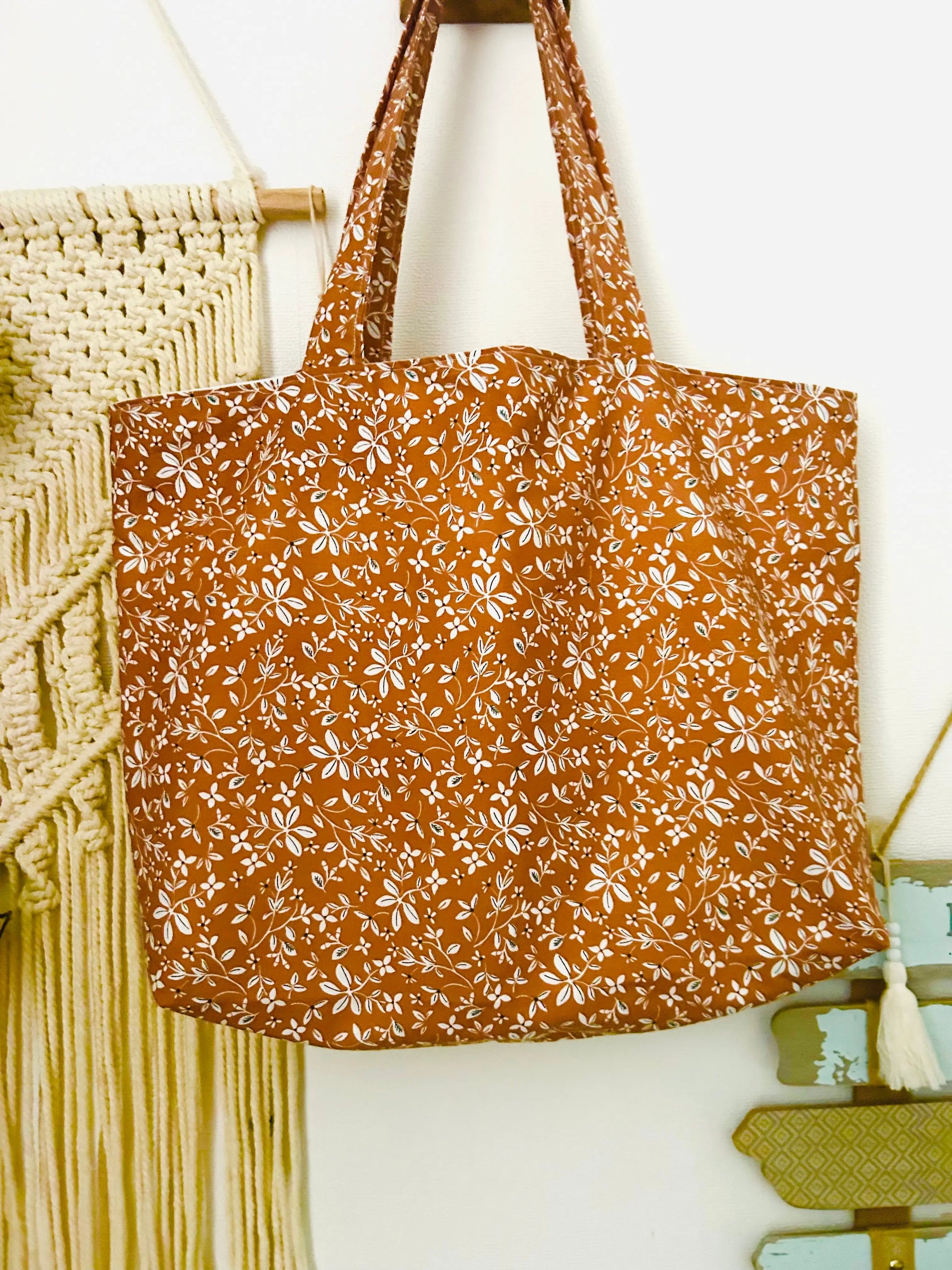 Tote bag fait main motif camel – atelier textile artisanal France