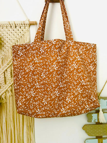 Tote bag fait main motif camel – atelier textile artisanal France