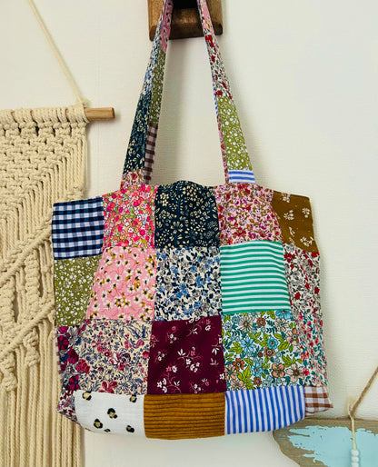 Tote bag fait main motif patchwork – atelier textile artisanal France