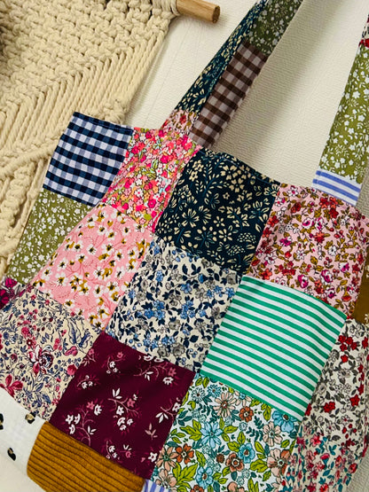 Tote bag fait main motif patchwork en coton – accessoire textile artisanal France